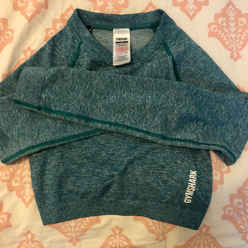 Gymshark Female Long Sleeve Activewear crop